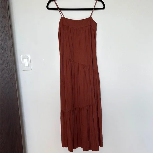 abercrombie brown maxi dress Zibaut Vintage 1970s Paisley Brown Silk Chiffon Balloon Sleeve Dress –  Featherstone Vintage main image 1
